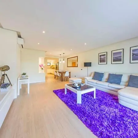 Appartement Sleeps 4 Air Con T696367